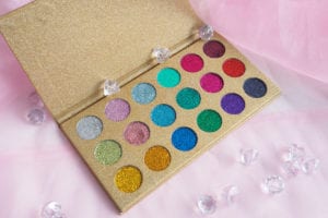 Glittermeikki luomiväripaletti Smashit Meallic.