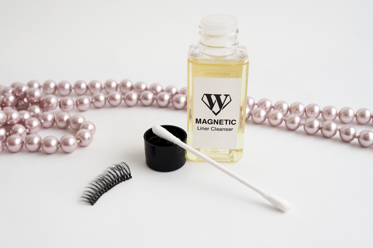 magneettisen eyelinerin puhdistus magneeteista onnistuu puhdistusaineella.